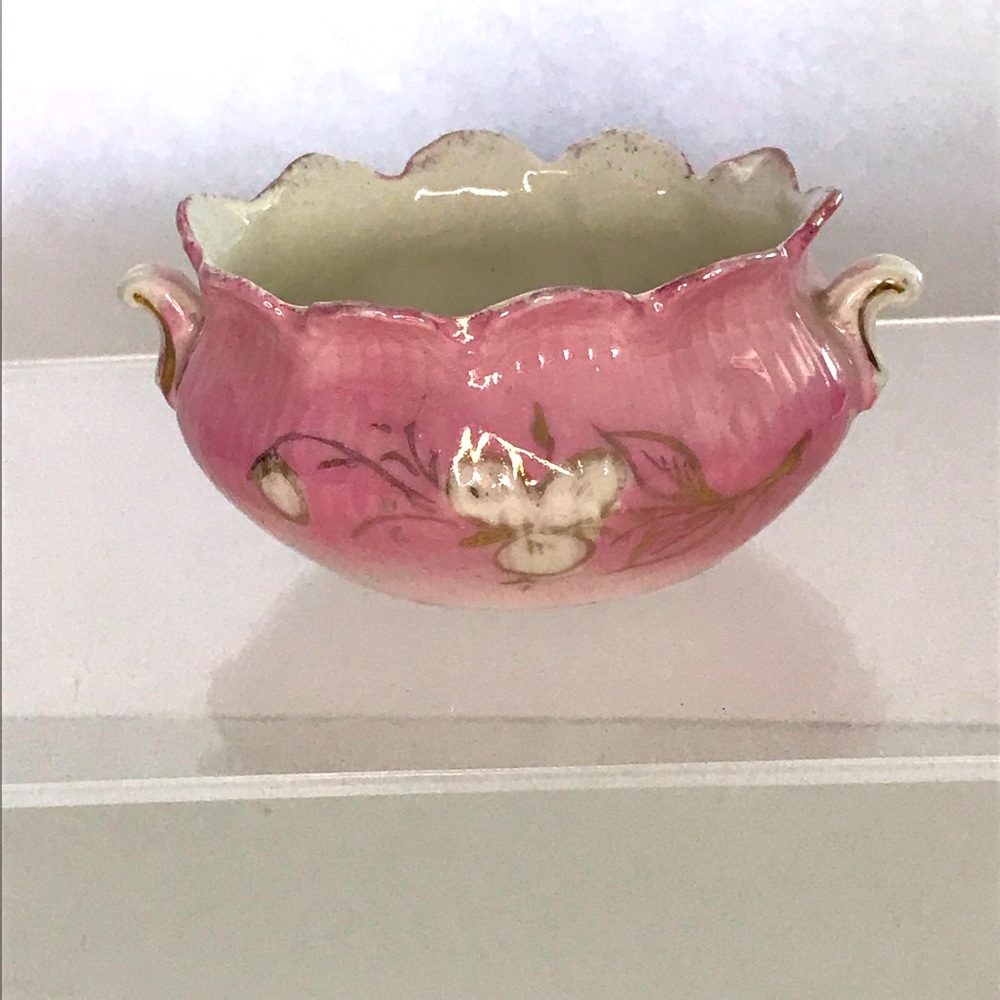Vintage Porcelain Hand Painted Oval Scalloped Rimmed Mini Bowl/Trinket W/Handles